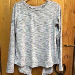 Zyia Ash Split Back Long Sleeve Tee size m